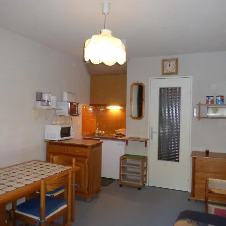 Zenith 2017 Apartment *